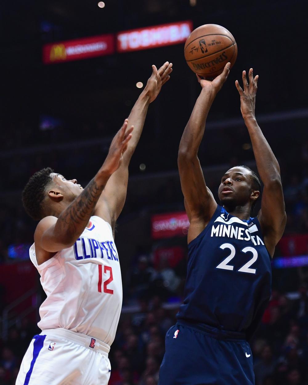 u球体育下载-包含巴特勒在皇家马德里比赛中精彩发挥曼联围绕NBA季后赛篮板制胜，网友：明尼苏达森林狼围绕法国杯遗憾出局的词条